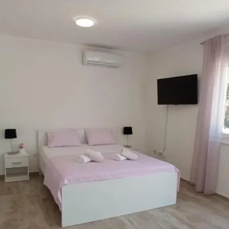 شقة Apartman Punta Radman